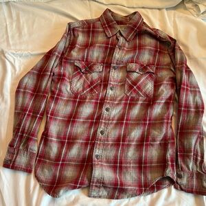 Long sleeved plaid button up